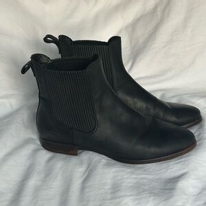UGG Black Leather Chelsea Boots